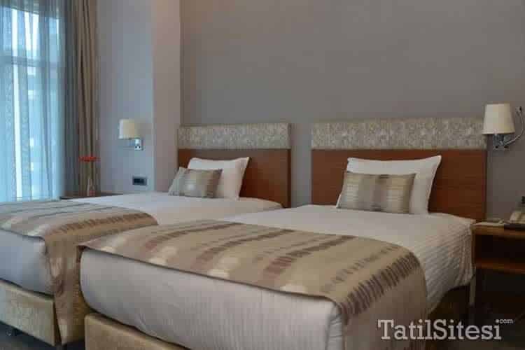 Bomontist Suit Otel